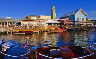 Boathouse disney 11